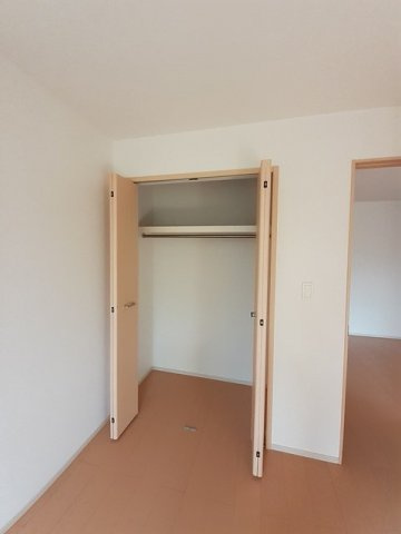 リバーサイド川島Ｂの収納