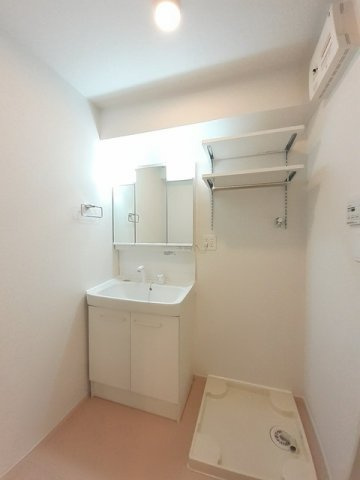 プレッソ春日の洗面所