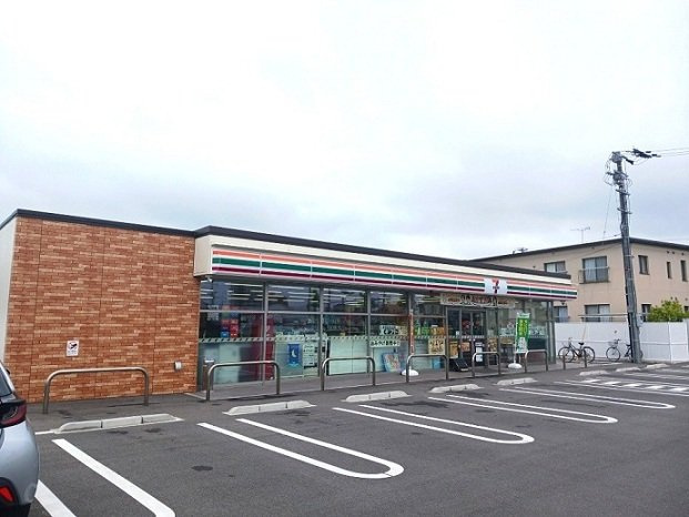 センチュリー２１　Ｈの周辺|７－１１高松中央ＩＣ北店さんまで400m