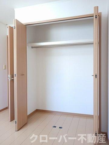 ＳＵＮ　ＳＱＵＡＲＥ新地　Ｂの収納