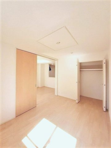 サンテクラージュ木太町Ａの居間・リビング