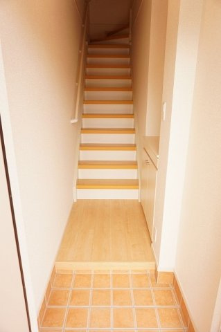 アンジュ・Ｋの玄関
