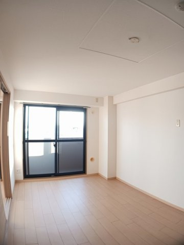 アメニティ屋島の居間・リビング
