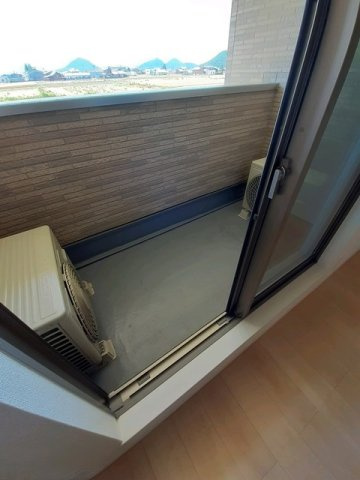 オーブ下田井Ｆのバルコニー