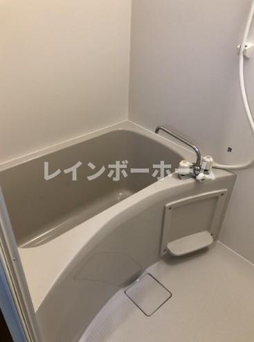 アーバンブルー高砂の浴室