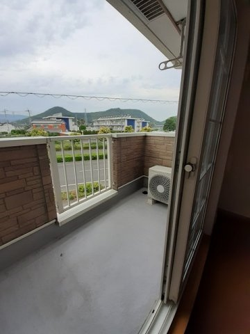 ブライトタウンＭーⅠのバルコニー