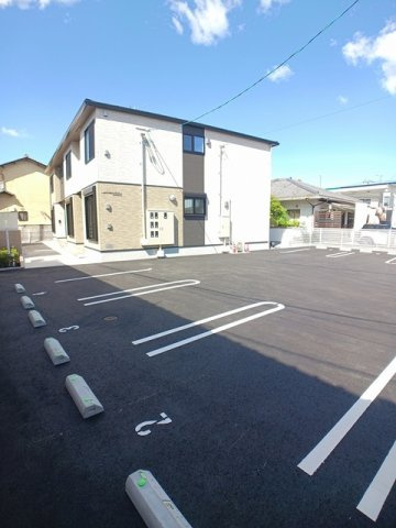プリムヴェールの駐車場