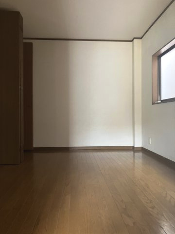 旭区新森6丁目中古戸建の洋室