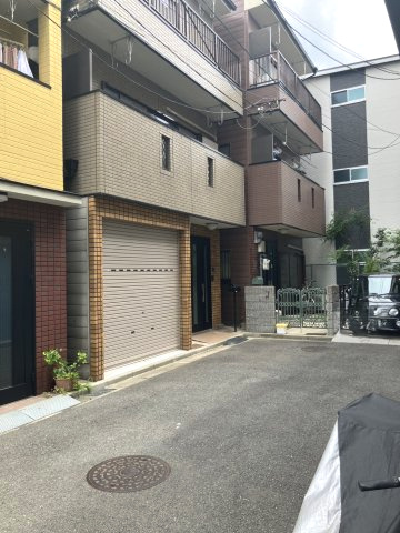 旭区新森6丁目中古戸建の前面道路含む現地写真