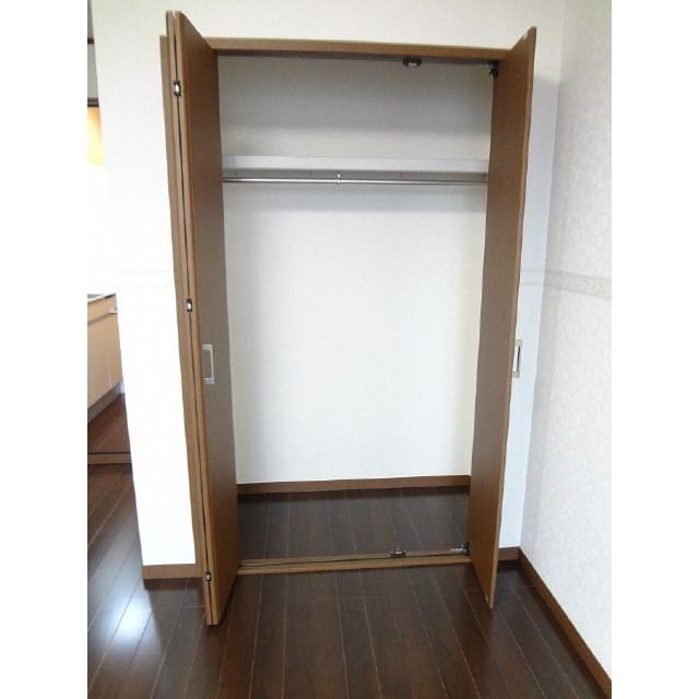 アンプルールフェール Grisの収納