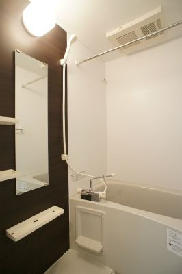 リブリ・サンハイム辻の浴室