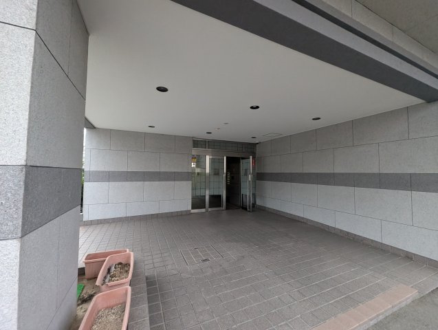 藤和シティホームズ上新庄駅前のエントランス