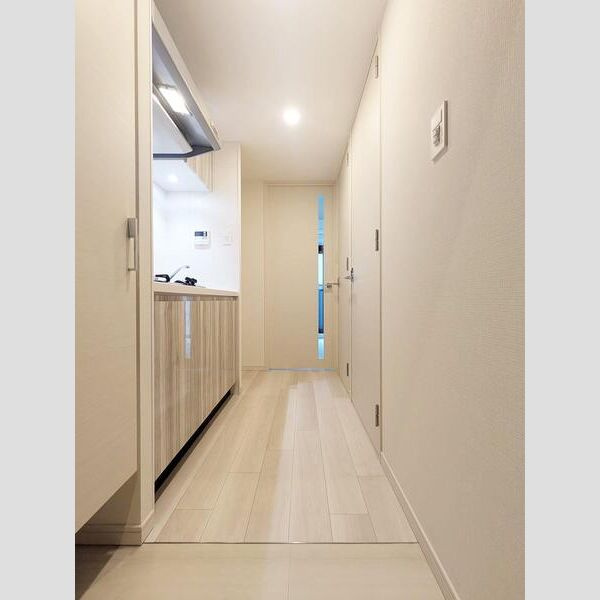 S-RESIDENCE新大阪Rishの玄関