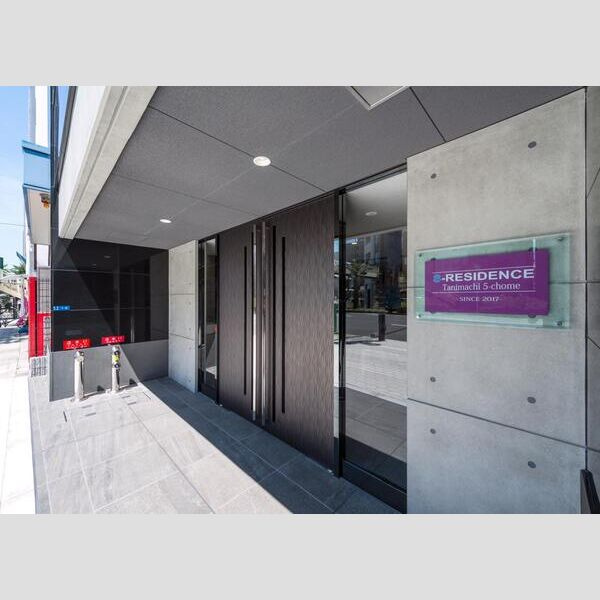 S-RESIDENCE谷町五丁目のエントランス