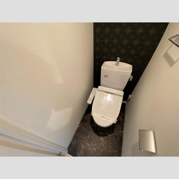 S-RESIDENCE新大阪WESTのトイレ