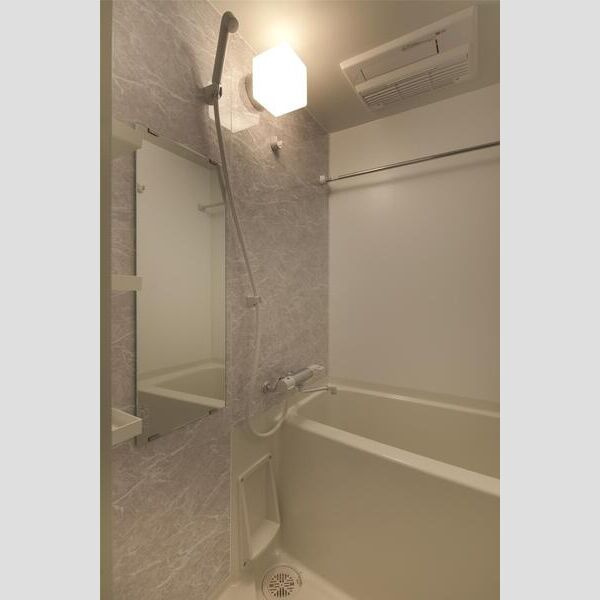 S-RESIDENCE新大阪WESTの浴室