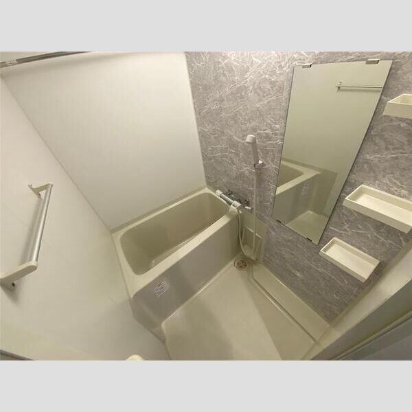 S-RESIDENCE新大阪WESTの浴室