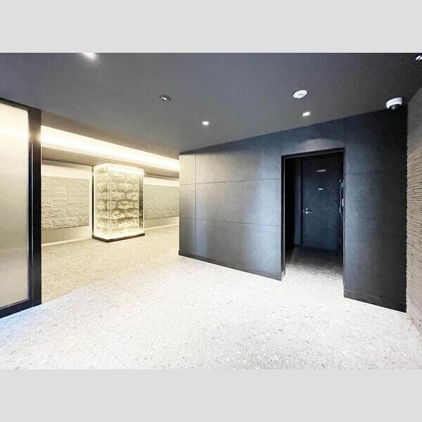 S-RESIDENCE阿波座bouncyのロビー