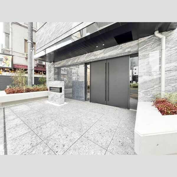 S-RESIDENCE阿波座bouncyのエントランス