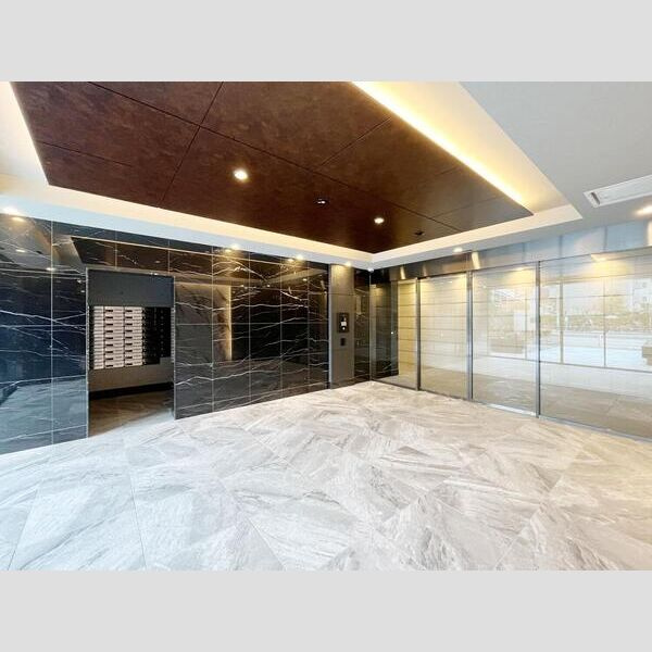 S-RESIDENCE福島diverseのロビー