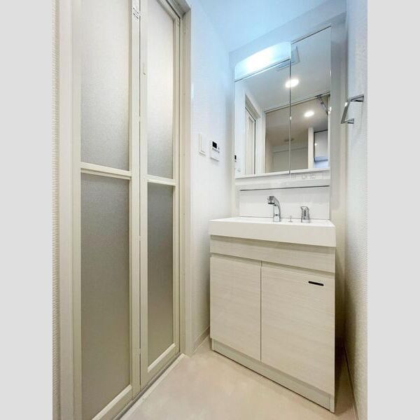 S-RESIDENCE都島Elegantの洗面所
