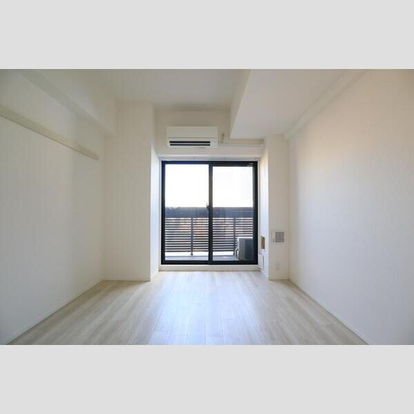 S-RESIDENCE福島玉川Tresの居間・リビング