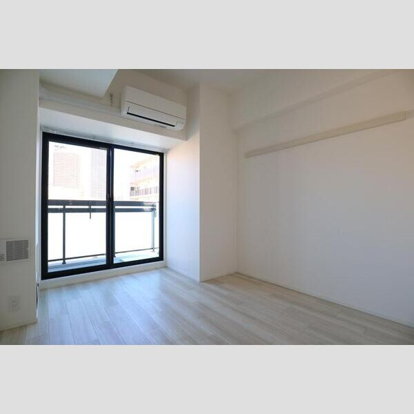S-RESIDENCE福島玉川Tresの居間・リビング