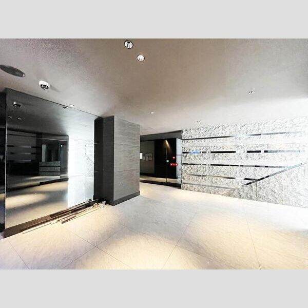S-RESIDENCE難波Brillerのロビー