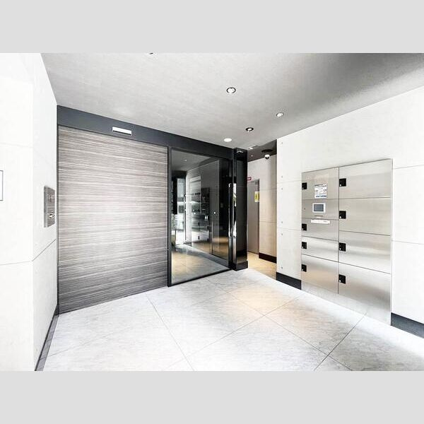 S-RESIDENCE難波Brillerのロビー