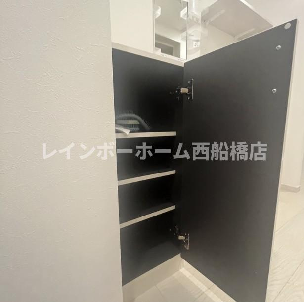 MELDIA二和向台の玄関