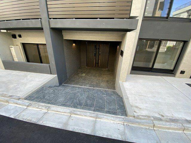 ＳＯＬＡＳＩＡ　ｒｅｓｉｄｅｎｃｅ　武蔵小山のエントランス