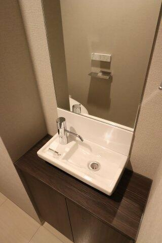 ＧＥＮＯＶＩＡ赤羽の洗面所