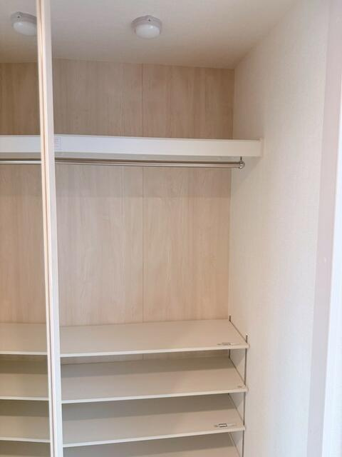 ハーモニーテラス前野町Ⅴの収納