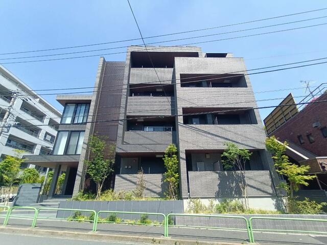Ｌ’ｓ　Ｐｌｕｓ　豊玉南(エルズプラストヨタマミナミ)の外観