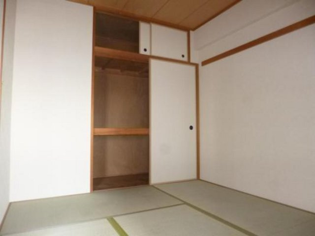 生島リバーサイドマンションD棟の和室