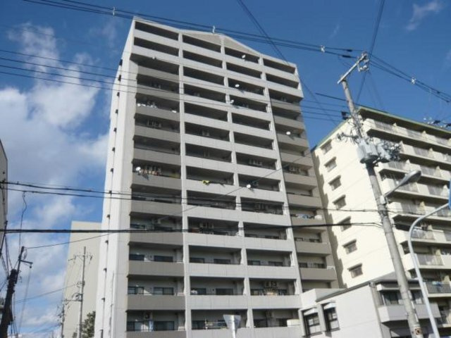 生島リバーサイドマンションD棟の外観