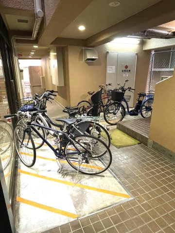 ニューライフ大手前B棟のその他
