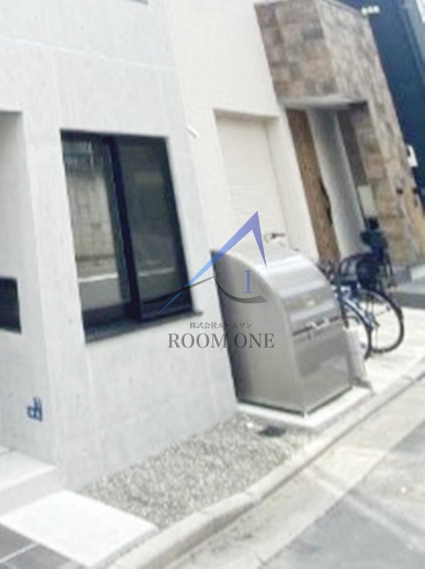 Ｋｅｎｓｉｎｇｔｏｎ　Ｈｏｕｓｅのその他共用部分|敷地内ごみ置き場です。