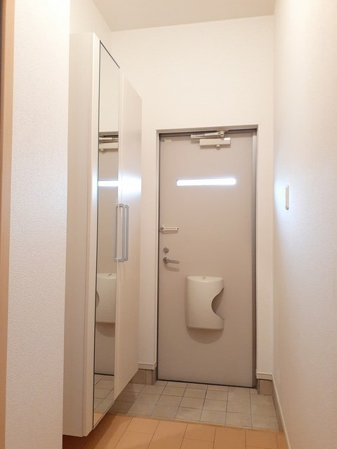 サンルミエールCの玄関