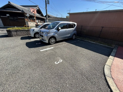 【駐車場】 | レオパレスセントラルたかはし