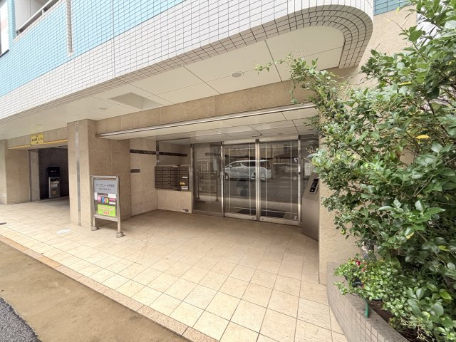 パークビュー王子駅前のエントランス