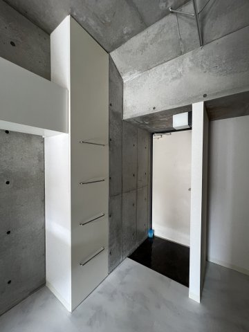 S-FORT六番町の玄関