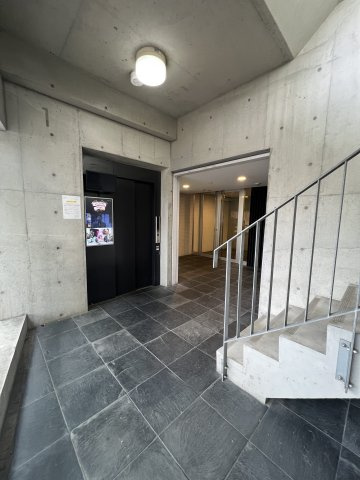 S-FORT六番町のロビー