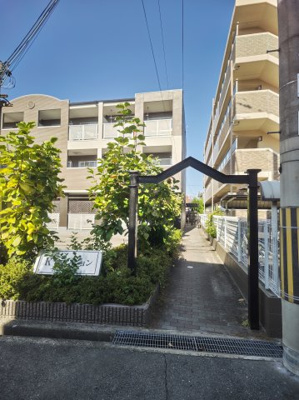 【エントランス】 | K’Sマンション