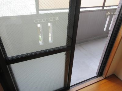 ロザーンジュ堀川のバルコニー