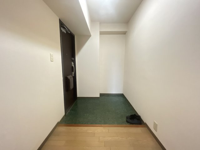 メゾンドール瀬田・公園都市Ⅰ番館　の玄関