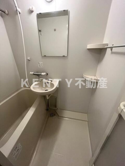 【浴室】 | スカイコート蒲田弐番館 | 落ち着いた空間のお風呂です
