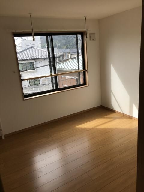 グロワール長尾台町の居間・リビング