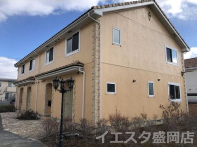 リジエールE棟の外観