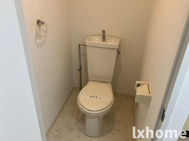 ホワイティ18のトイレ|コンパクトで使いやすいトイレです
